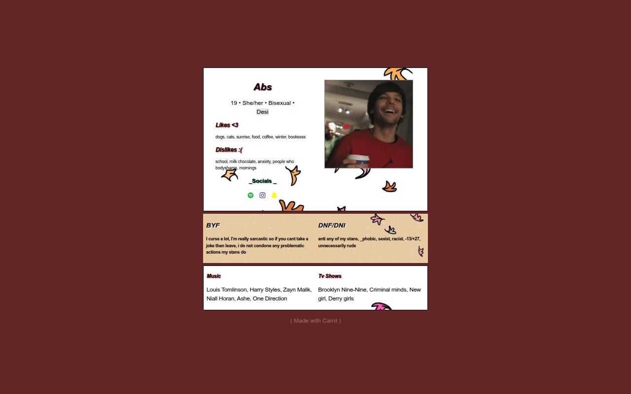 Carrd profile picture for @aliens